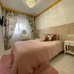 Casa Amarela Guesthouse, Algorfa