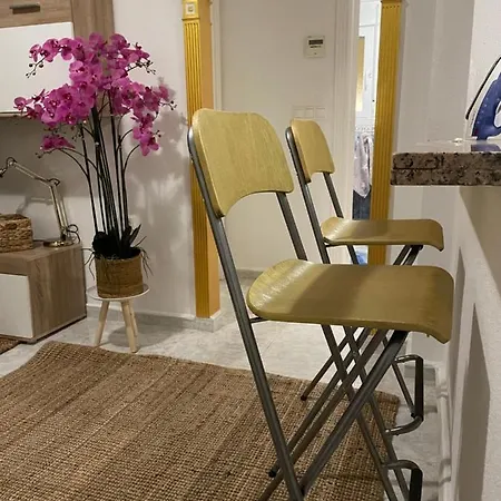 Apartment Casa Amarela Guesthouse, *