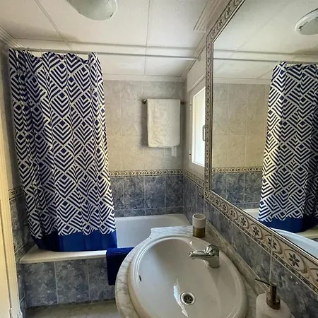 Casa Amarela Guesthouse, شقة *