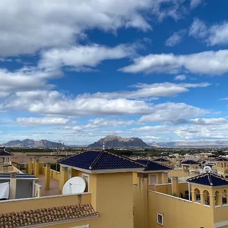 Apartment Casa Amarela Guesthouse, Algorfa