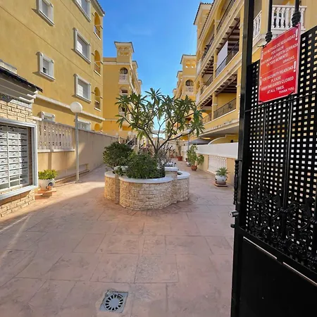 Apartment Casa Amarela Guesthouse,