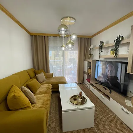 Apartment Casa Amarela Guesthouse, *