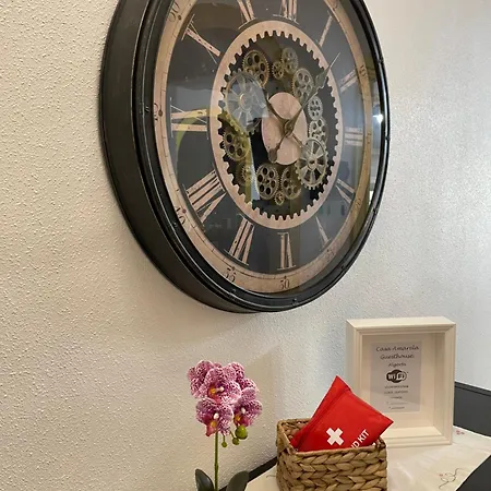Casa Amarela Guesthouse, Algorfa