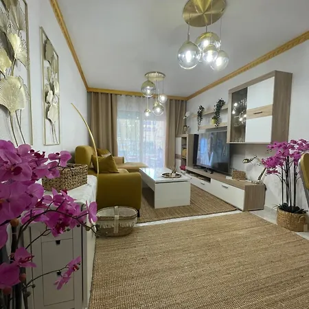 Apartment Casa Amarela Guesthouse, Algorfa