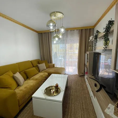 Apartment Casa Amarela Guesthouse, *
