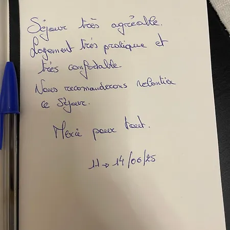 Casa Amarela Guesthouse, * الغورفا