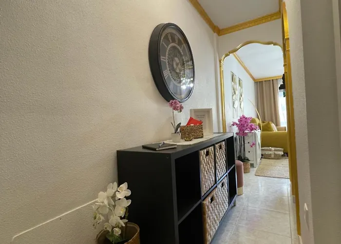 Casa Amarela Guesthouse, Algorfa